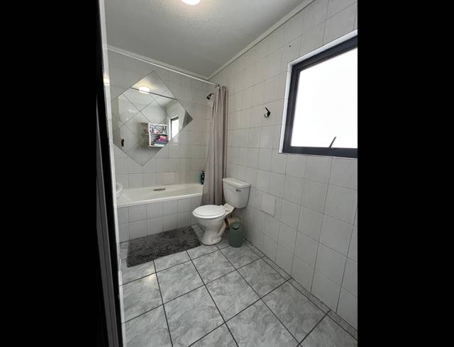1 BEDROOM APARTMENT RENTED IN NEW MARKET PARK